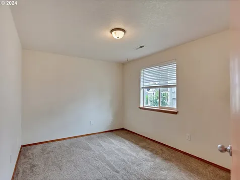 908 N Lincoln Street Lafayette OR 97127