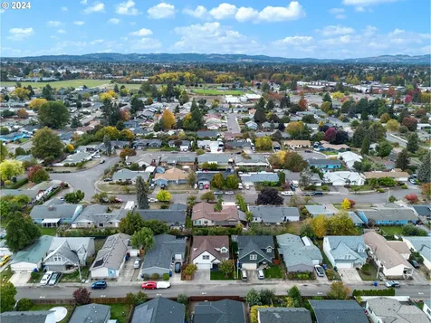 3915 Blanche Lane NE Salem OR 97305