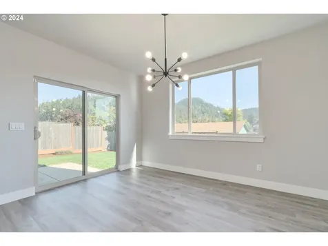 1191 S 57th Place Springfield OR 97478