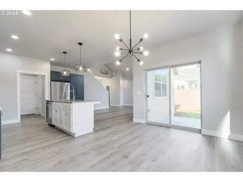 1191 S 57th Place Springfield OR 97478
