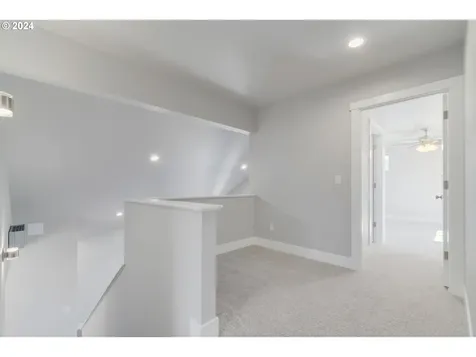 1191 S 57th Place Springfield OR 97478