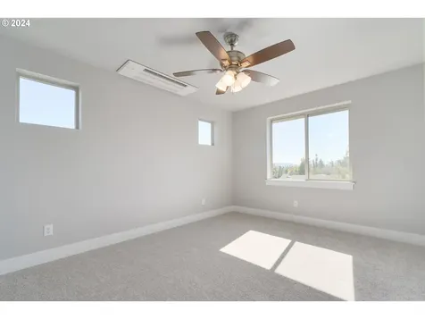1191 S 57th Place Springfield OR 97478