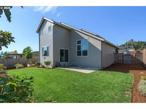 1191 S 57th Place Springfield OR 97478