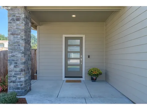 1191 S 57th Place Springfield OR 97478