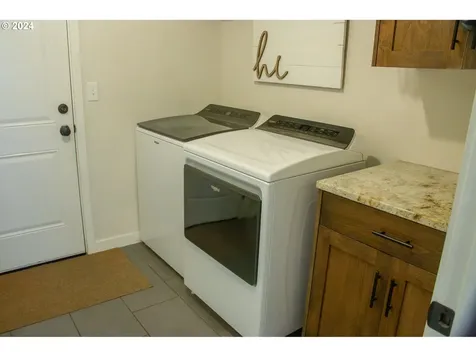 113 Cedric Court Eagle Point OR 97524