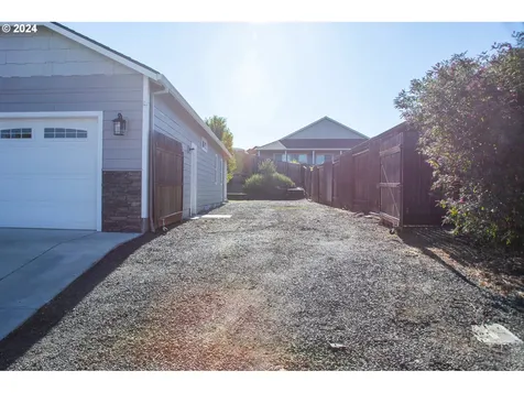 113 Cedric Court Eagle Point OR 97524