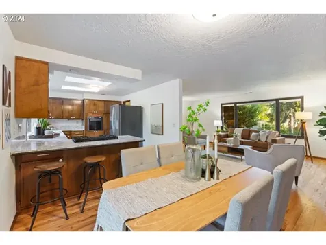 7365 SW Alden Street Portland OR 97223