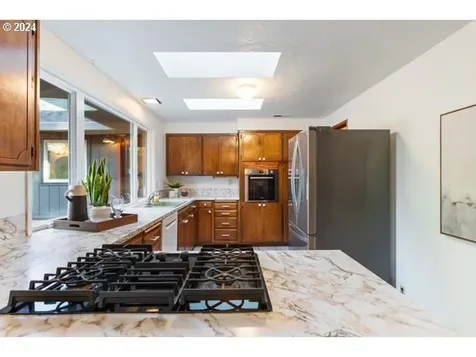 7365 SW Alden Street Portland OR 97223