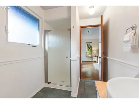 7365 SW Alden Street Portland OR 97223