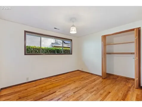 7365 SW Alden Street Portland OR 97223