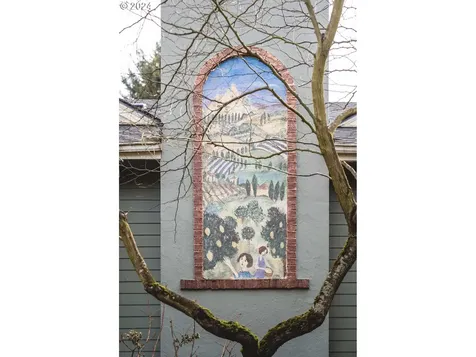 3704 Ne Couch Street Portland OR 97232