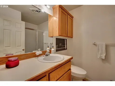 1011 NW 144th Circle Vancouver WA 98685