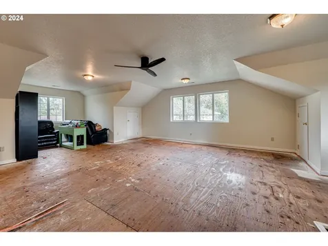 1011 NW 144th Circle Vancouver WA 98685