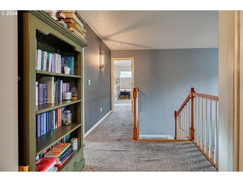 1011 NW 144th Circle Vancouver WA 98685