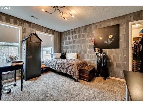 1011 NW 144th Circle Vancouver WA 98685
