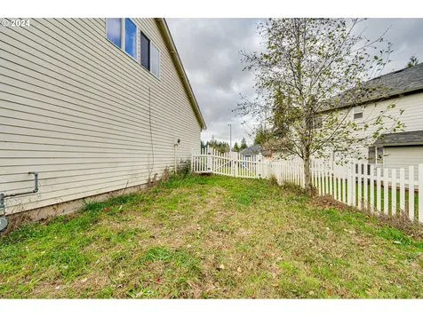 1011 NW 144th Circle Vancouver WA 98685
