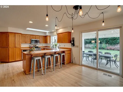 1011 NW 144th Circle Vancouver WA 98685
