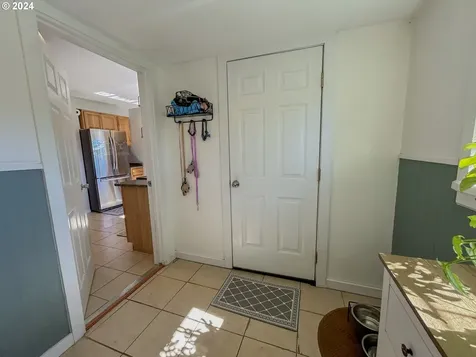 1745 Cottonwood Avenue Coos Bay OR 97420