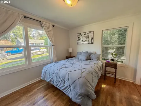 1745 Cottonwood Avenue Coos Bay OR 97420