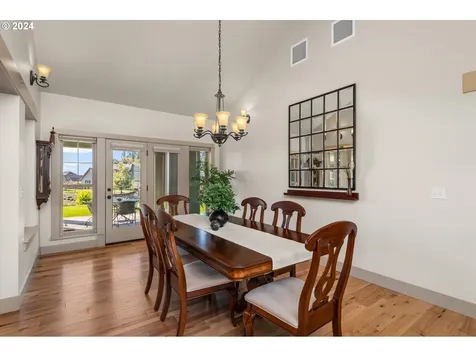 6019 Graystone Loop Springfield OR 97478