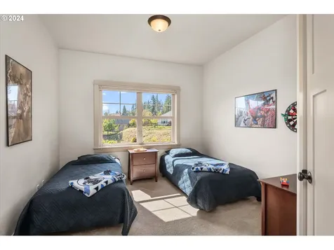 6019 Graystone Loop Springfield OR 97478