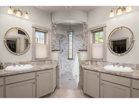 6019 Graystone Loop Springfield OR 97478