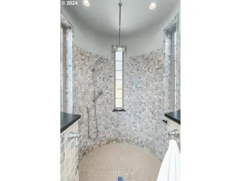 6019 Graystone Loop Springfield OR 97478