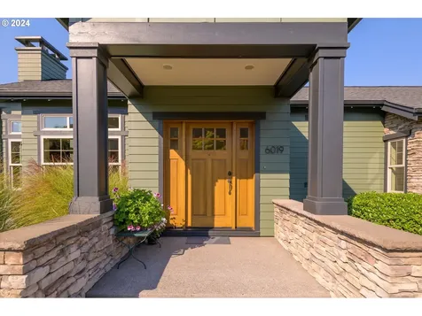 6019 Graystone Loop Springfield OR 97478