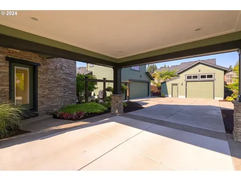 6019 Graystone Loop Springfield OR 97478