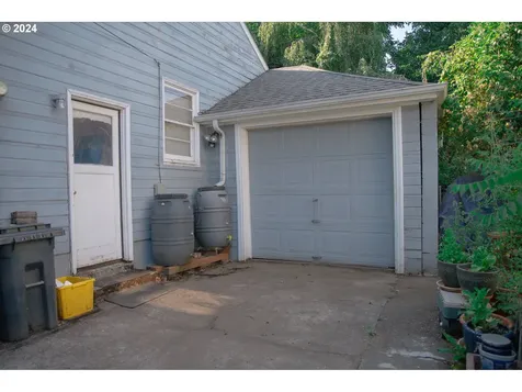 1625 Se Knapp Street Portland OR 97202