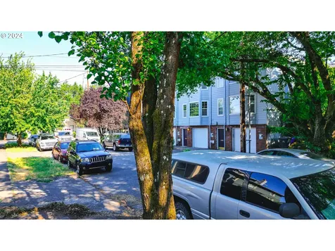 1625 Se Knapp Street Portland OR 97202