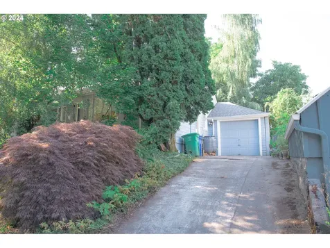 1625 Se Knapp Street Portland OR 97202
