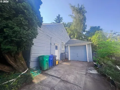 1625 Se Knapp Street Portland OR 97202