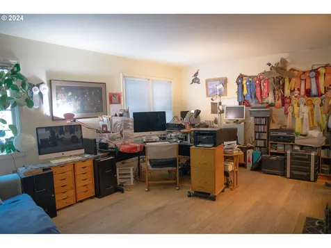 1625 Se Knapp Street Portland OR 97202