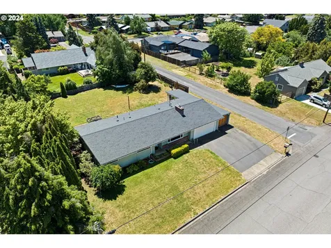 1827 Sherman Avenue Hood River OR 97031