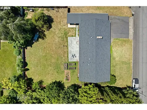 1827 Sherman Avenue Hood River OR 97031