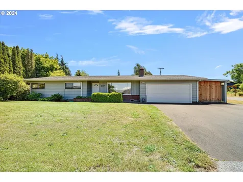 1827 Sherman Avenue Hood River OR 97031
