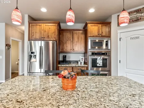 123 Black Jack Drive Kalama WA 98625
