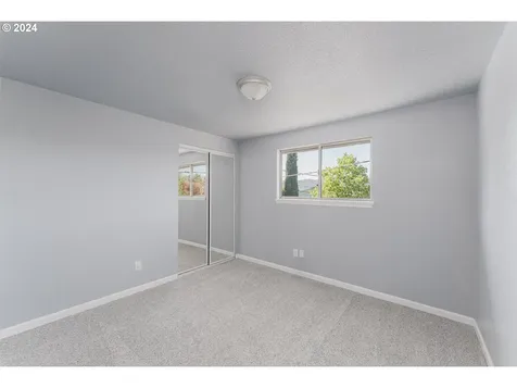 1783 NW Valley View Drive Roseburg OR 97471