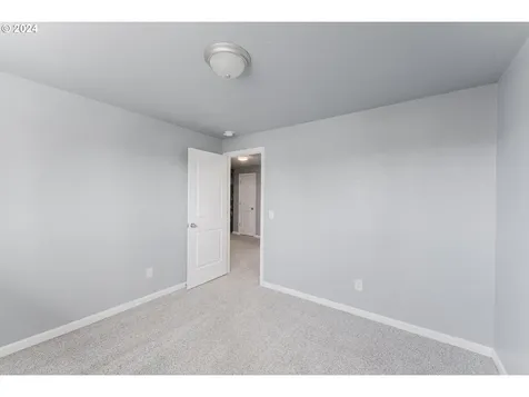 1783 NW Valley View Drive Roseburg OR 97471