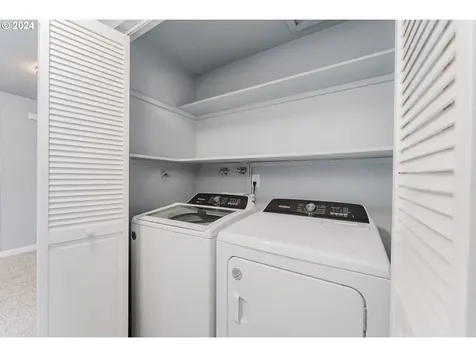 1783 NW Valley View Drive Roseburg OR 97471