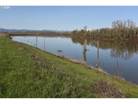 53765 E Honeyman Road Scappoose OR 97056