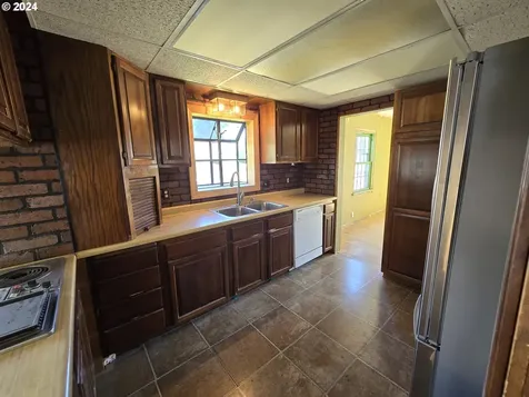 119 W Collins Street Goldendale WA 98620