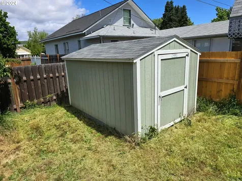 119 W Collins Street Goldendale WA 98620