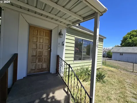 119 W Collins Street Goldendale WA 98620