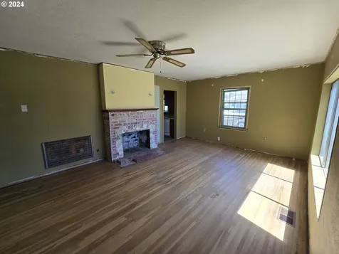 119 W Collins Street Goldendale WA 98620