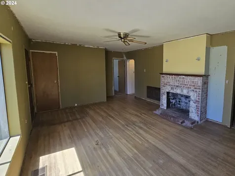 119 W Collins Street Goldendale WA 98620