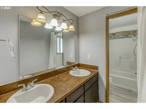 20494 Sw Venice Court Beaverton OR 97078
