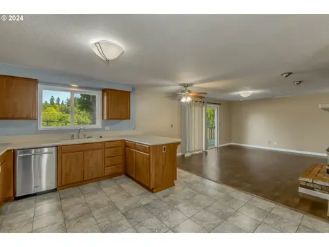20494 Sw Venice Court Beaverton OR 97078