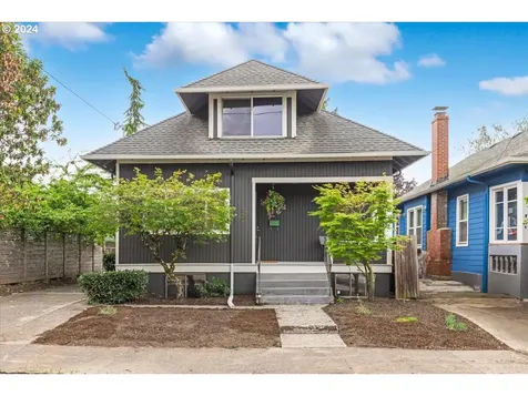 928 N Humboldt Street Portland OR 97217